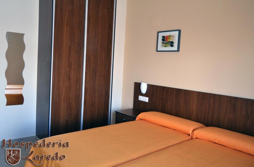 Hotel Hospederia Laredo La Carlota Camera foto